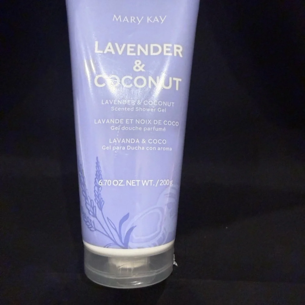 Mary Kay Lavender & Coconut Body Care Set Scented Body Lotion and Shower Gel
